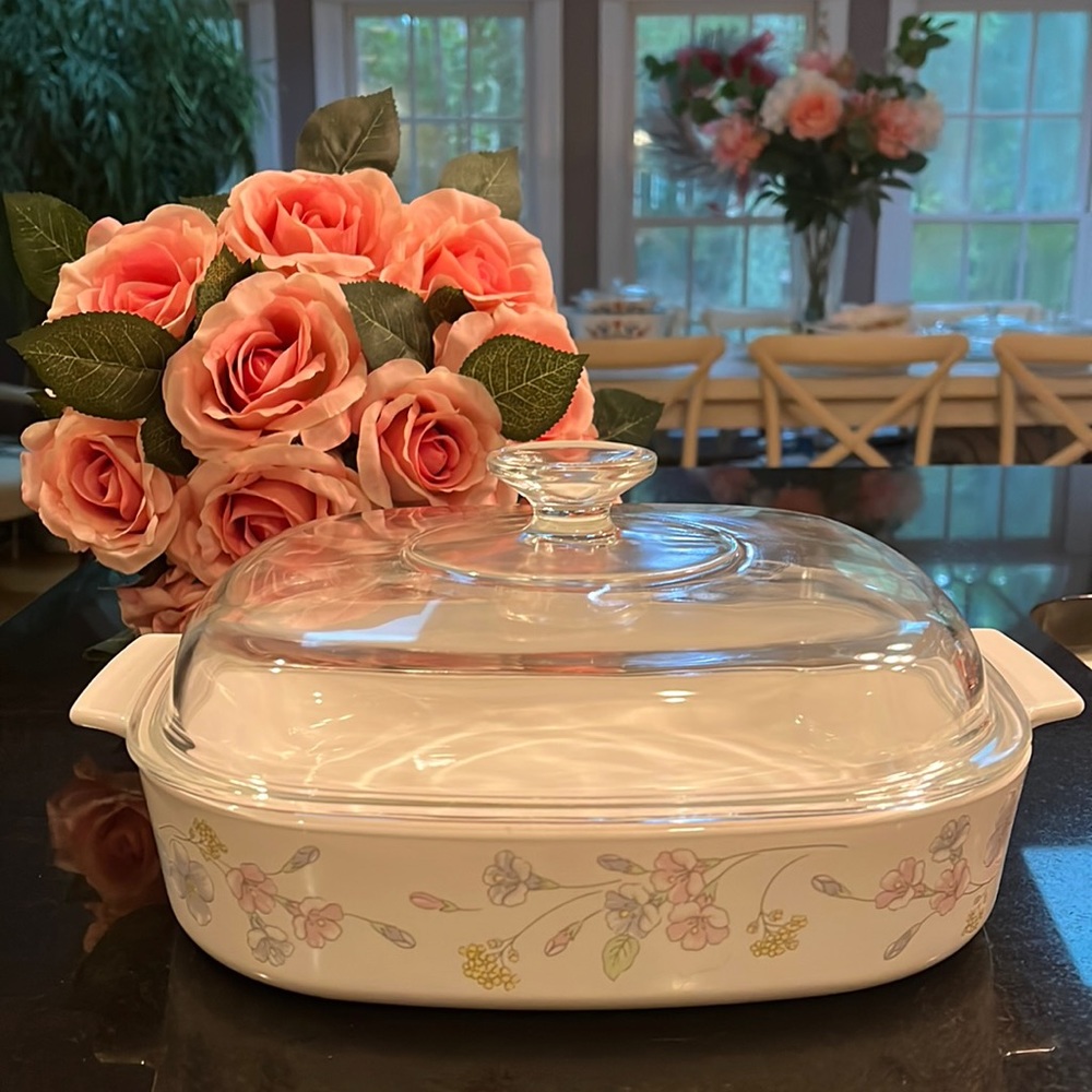 "Pastel Bouquet"  -  2.5L / 2.5 QT Square Casserole with Lid by CORNING …
